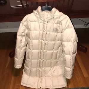 Women’s north face puffer